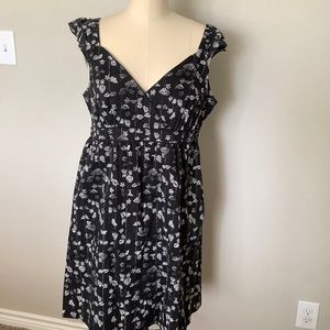 XL v neck b&w dress